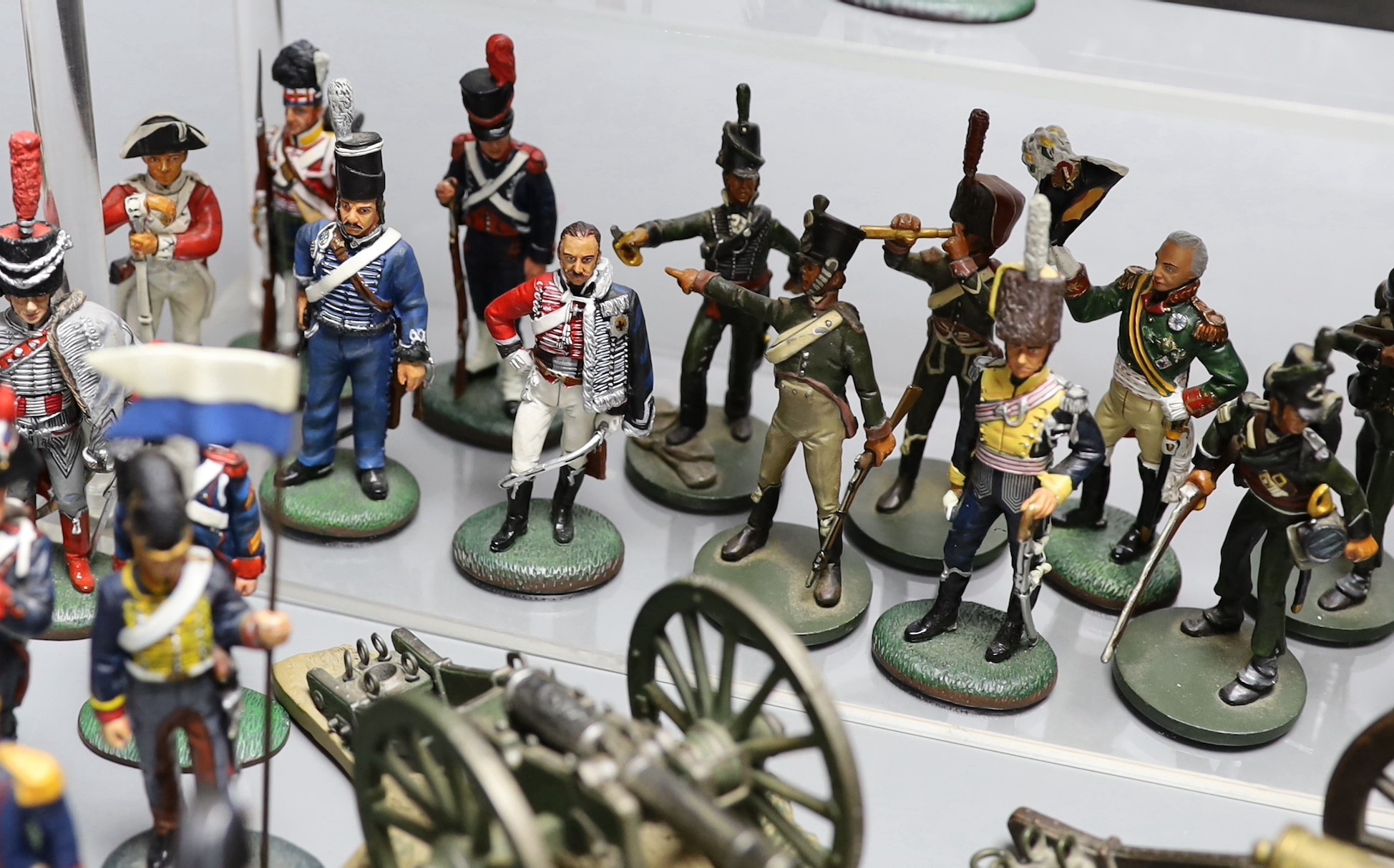 Duke of Wellington and Napoleonic war interest – A group of painted lead figures of soldiers by Delprado, Oryon, etc. composition models